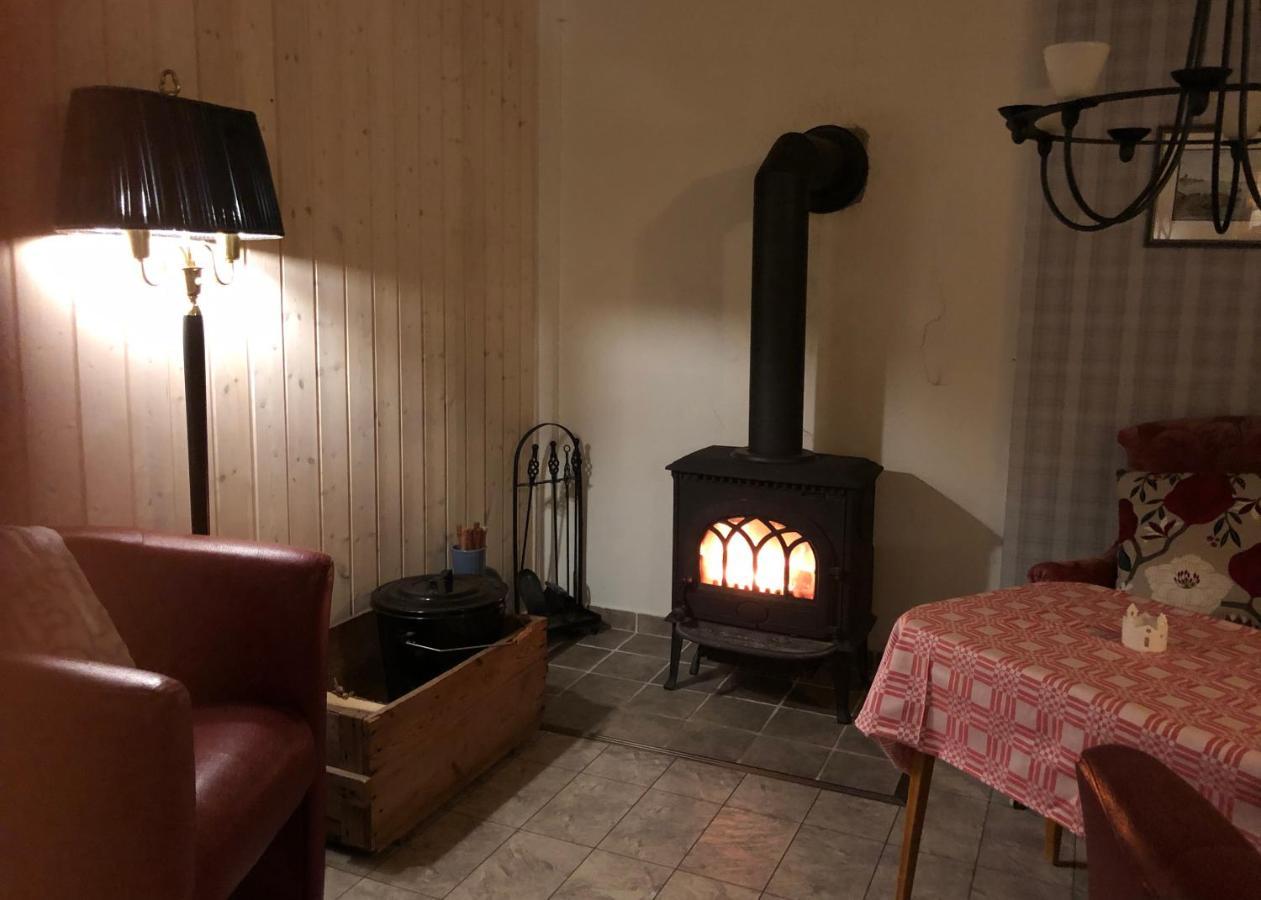 Stor Laegenhet I Elofstorps Missionshus Kristinehamn Exterior foto