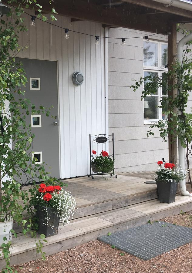 Stor Laegenhet I Elofstorps Missionshus Kristinehamn Exterior foto